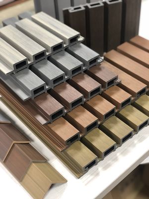 Co Extrusion ภายนอก WPC Wall Panel 219x26mm Outdoor Wall Panel