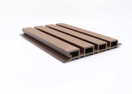 ผนังด้านนอกทำจากไม้พลาสติกคอมโพสิต PVC WPC Wall Cladding