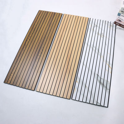 แผงเพดาน PVC ตกแต่งบ้านสมัยใหม่ เป็นแผงผนัง 3D Texture PVC Wall Panel สำหรับห้องนั่งเล่น ห้องนอน ผนังเด่น