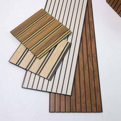 ง่ายติดตั้ง PVC พานิลเพดานสําหรับกําแพง ง่ายผนังบอร์ด การแก้ไข ประหยัดเวลาและแรงงาน ราคาการติดตั้งต่ํา