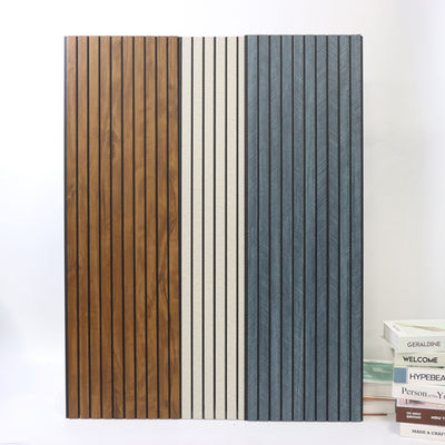 ง่ายติดตั้ง PVC พานิลเพดานสําหรับกําแพง ง่ายผนังบอร์ด การแก้ไข ประหยัดเวลาและแรงงาน ราคาการติดตั้งต่ํา