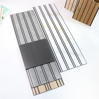 แผงผนัง PVC ลายไม้ แผ่นผนังตกแต่ง วัสดุเป็นมิตรต่อสิ่งแวดล้อม สำหรับห้องนอน ห้องนั่งเล่น ผนังหลังทีวี