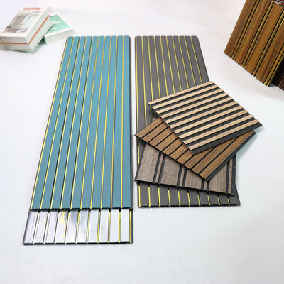 3D Pattern PVC Wall Panel การตกแต่งผนังที่ทันสมัย พื้นผิวที่มีเนื้อเยื่อสะดวกในการทําความสะอาด บอร์ดผนังสําหรับการตกแต่งผนังในบ้าน