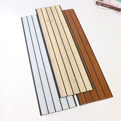 การติดตั้งง่าย พานิลผนัง PVC ระบบคลิกง่าย สําหรับการปรับปรุงบ้าน DIY