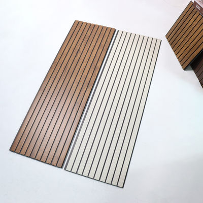 การติดตั้งง่าย พานิลผนัง PVC ระบบคลิกง่าย สําหรับการปรับปรุงบ้าน DIY