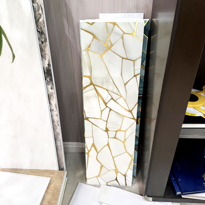 แผง PVC ห้องน้ำโรงแรมป้องกันรอยขีดข่วน ขนาด 1000x2400 มม.