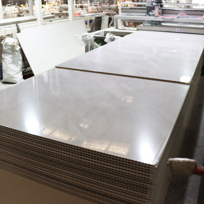 แผง PVC ห้องน้ำโรงแรมป้องกันรอยขีดข่วน ขนาด 1000x2400 มม.