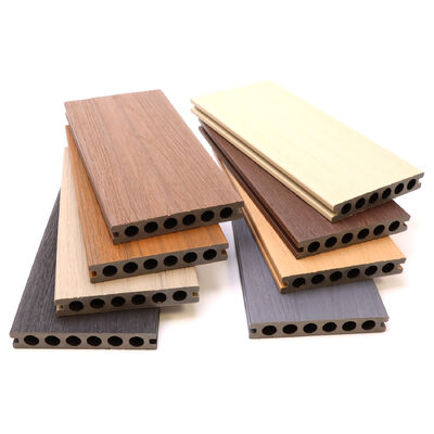 แผ่นผนังและพื้น WPC สําหรับใช้งานกลางแจ้งหลายประเภท