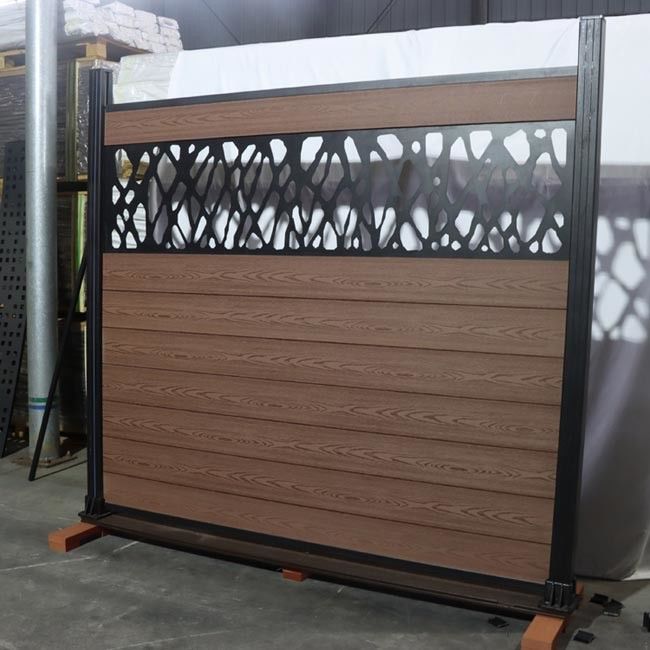 ติดตั้งง่าย Wpc Fence Panels 1.8m * 1.8m Co Extrusion Boards