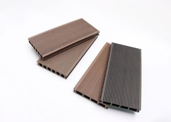 ไม้พลาสติกคอมโพสิตผนังภายนอกไม้ WPC Wall Cladding PE Co Extrusion
