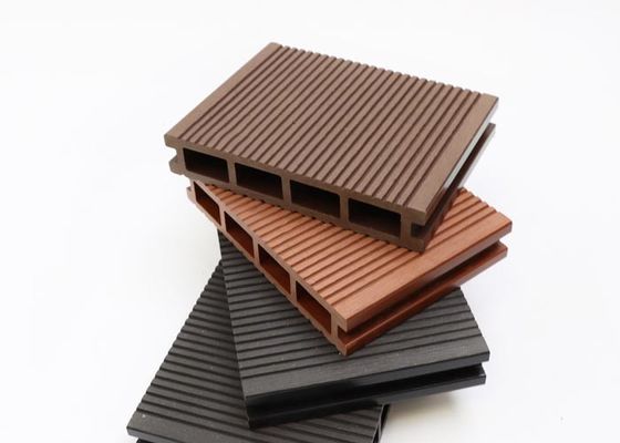 Co Extrusion ภายนอก WPC Decking Hollow Composite Decking Board