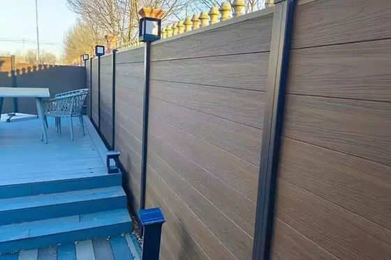 สวนกันน้ำ PVC Wall WPC แผงสำหรับตกแต่งกันลื่นกลางแจ้งเป็นมิตรกับสิ่งแวดล้อม