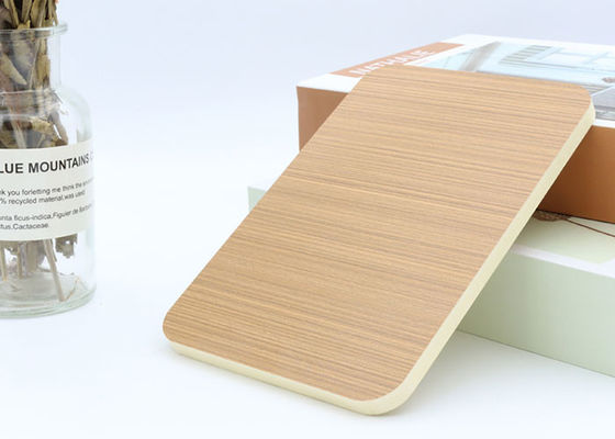 ผนังคอนกรีตมวลเบา PVC Form Board 1.22x2.44m สีสันสวยงาม