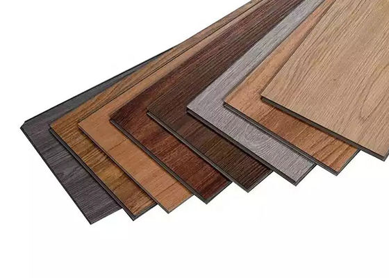 4mm 3.5mm Floor Interlock คลิก 4mm Vinyl SPC Click Flooring กระเบื้องภายในอาคาร