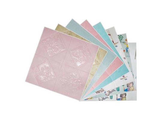 แผ่นผนัง PE สีขาว 70x77 ซม. 3D PE Foam สติ๊กเกอร์ติดผนังสำหรับตกแต่งบ้าน