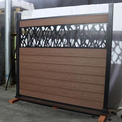 ติดตั้งง่าย Wpc Fence Panels 1.8m * 1.8m Co Extrusion Boards